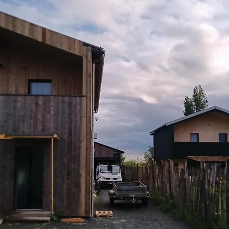 Hébergement de vacances 2 Maisons Bois , Les Conches *