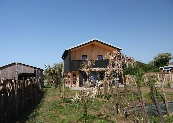 2 Maisons Bois , Les Conches בית נופש *