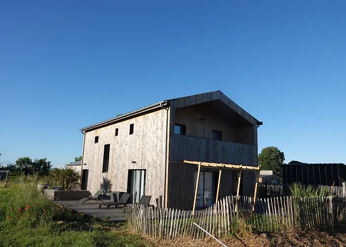 2 Maisons Bois , Les Conches Hébergement de vacances *
